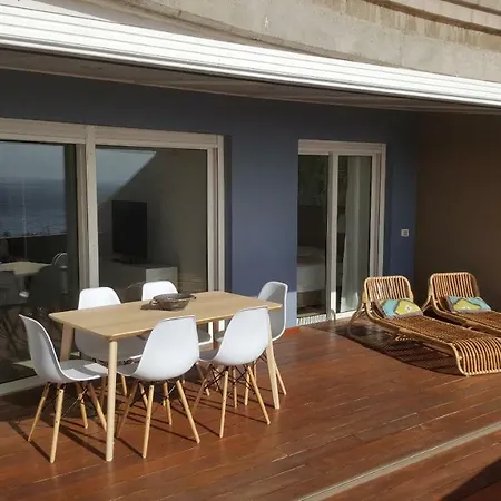 La Nea Apartment